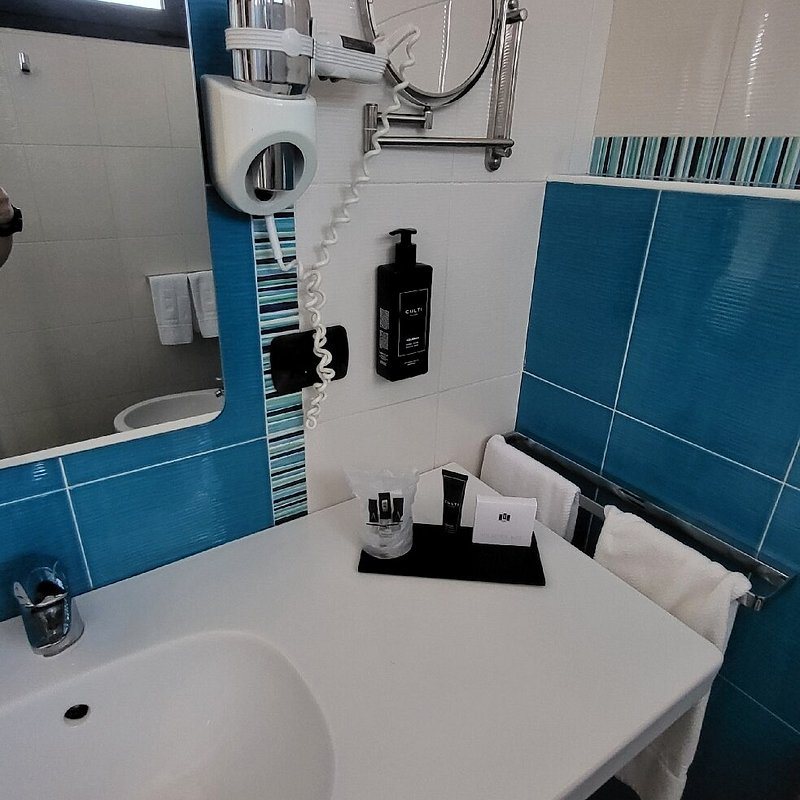 Acca Palace — Bathroom