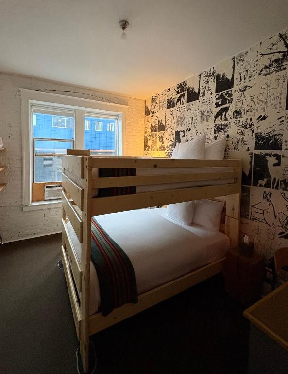 Ace Hotel Seattle — Guest room