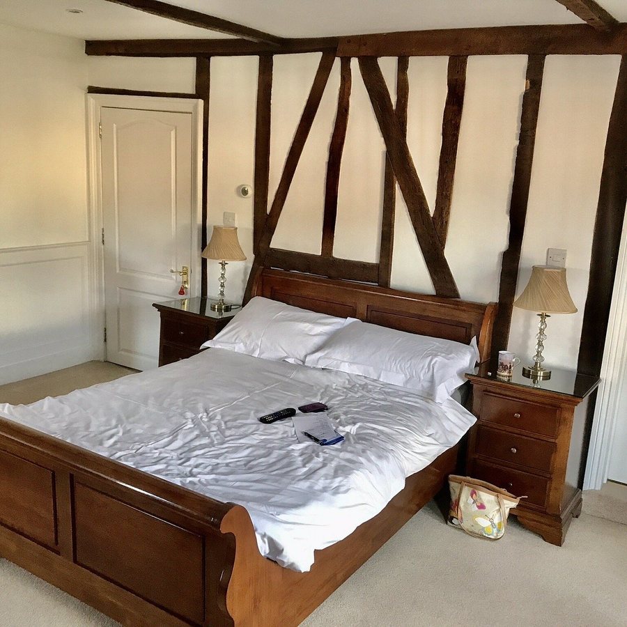 Across the Pond Bed Breakfast — Guest room