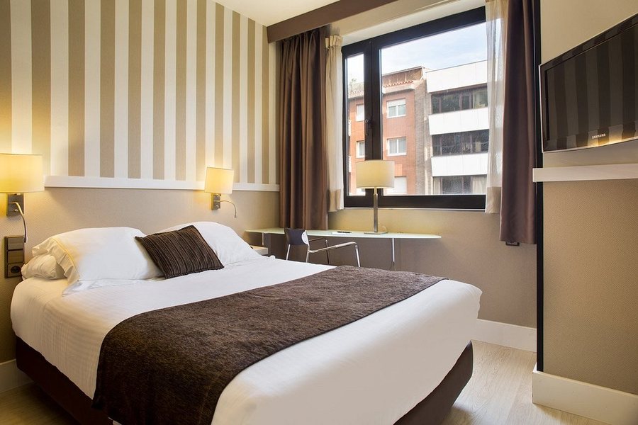 Acta City47 Barcelona Catalonia — Guest room