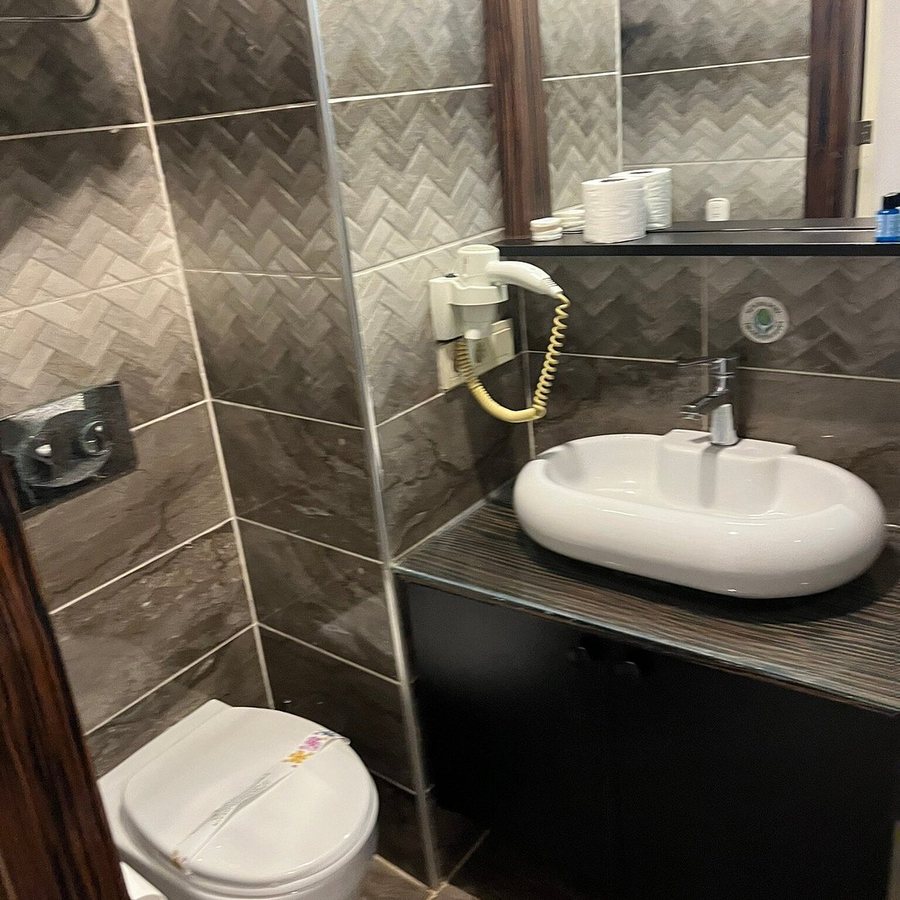 Actuel Life Hotel Istanbul — Bathroom