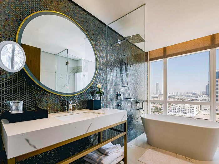 Adagio Jumeirah Village Triangle — Bathroom