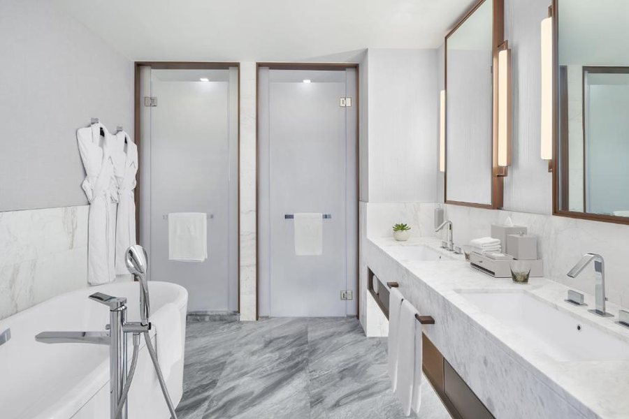 Address Creek Harbour — Bathroom