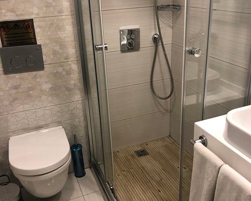 Address Istanbul Istanbul — Bathroom