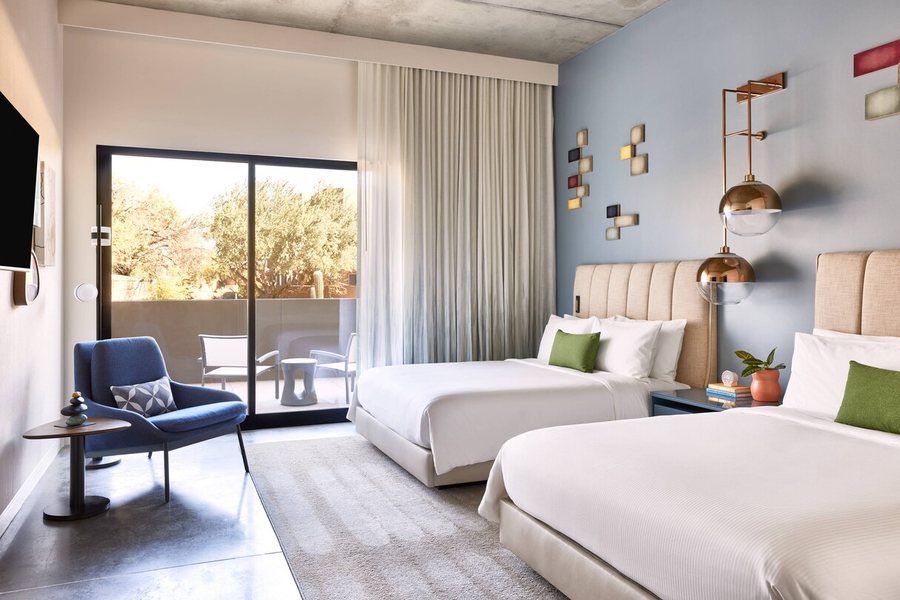 ADERO Scottsdale Resort Autograph Collection — Guest room