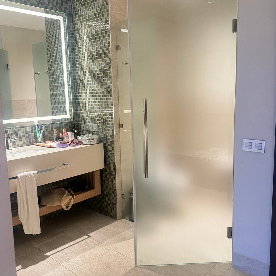Adults Only Club At Lopesan Costa Bavaro Resort — Bathroom