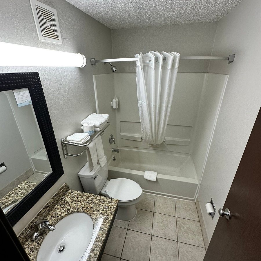 Affordable Corporate Suites — Bathroom