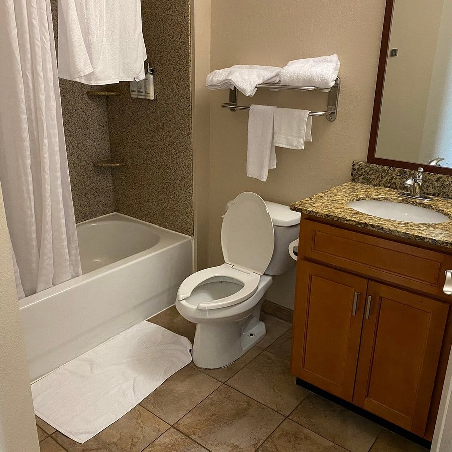 Affordable Suites of America — Bathroom
