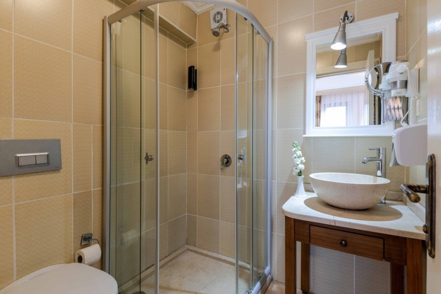 Agora Boutique Hotel Bistro Istanbul — Bathroom