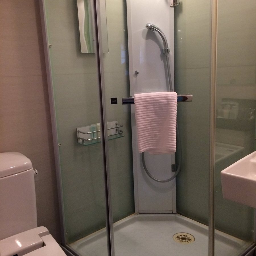 Agora Place Tokyo Asakusa — Bathroom