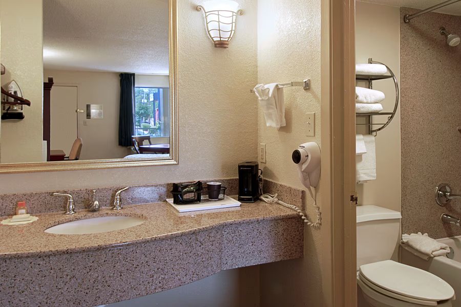 Agricenter International RV Park — Bathroom