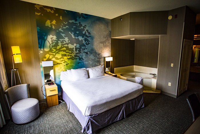 Agricenter International RV Park — Guest room