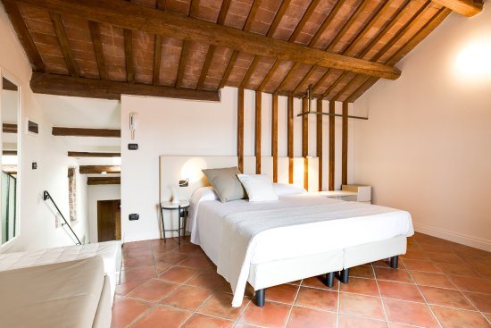Agrilocanda Val Campotto — Guest room