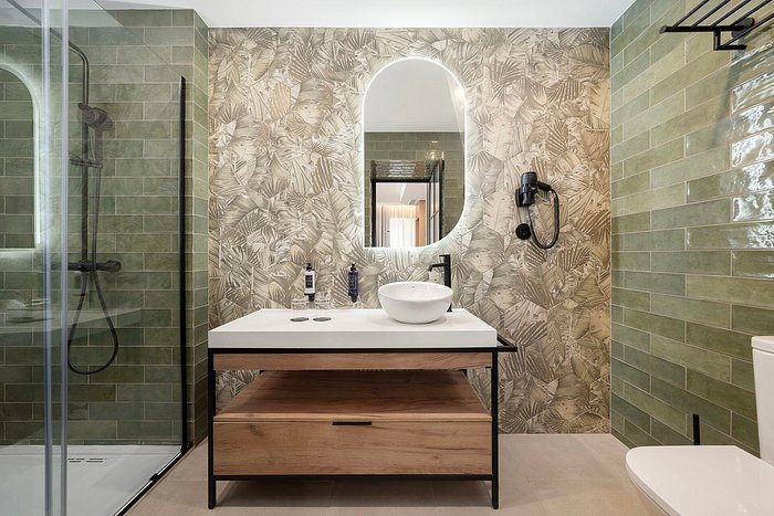 Agua Hotels Lagos Bay — Bathroom