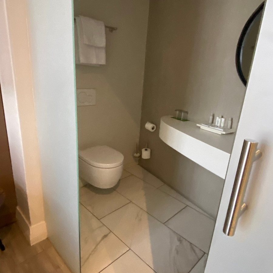 Aha The Rex Hotel — Bathroom