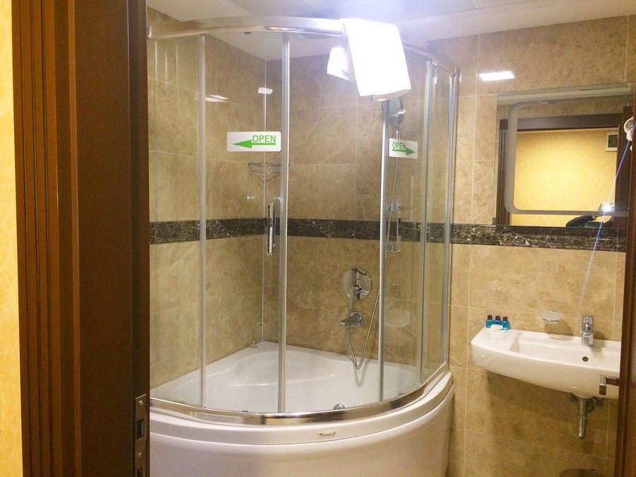 AHC Grand Bazaar Hotel Istanbul — Bathroom
