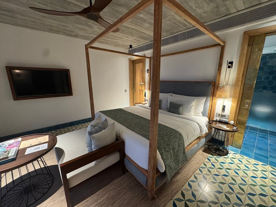 Ahu Bay — Guest room