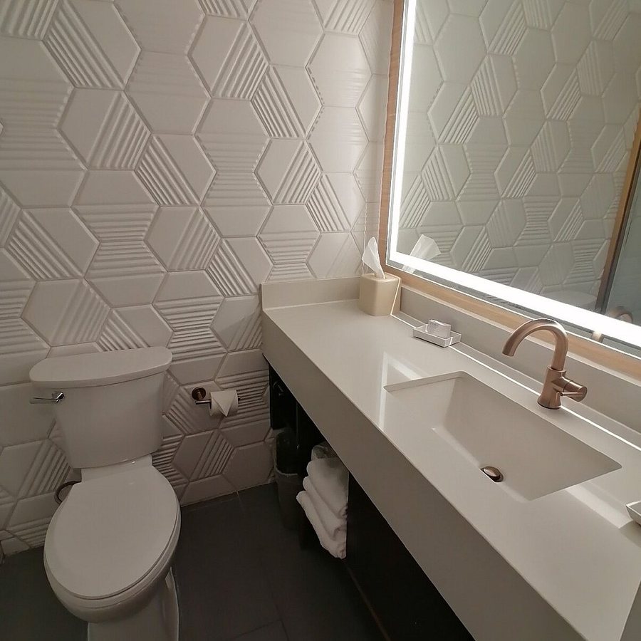 Aiden Los Angeles Downtown Dragon Gate Inn Los Angeles California — Bathroom