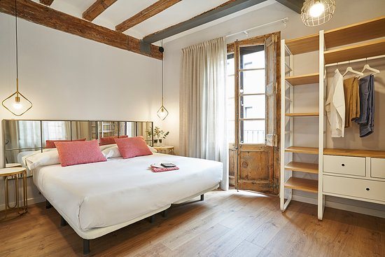 AinB Gothic Jaume I Barcelona Catalonia — Guest room