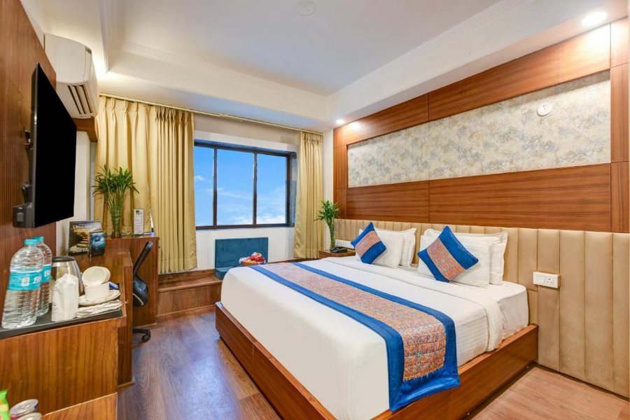 Airport Hotel Grand — Guest room