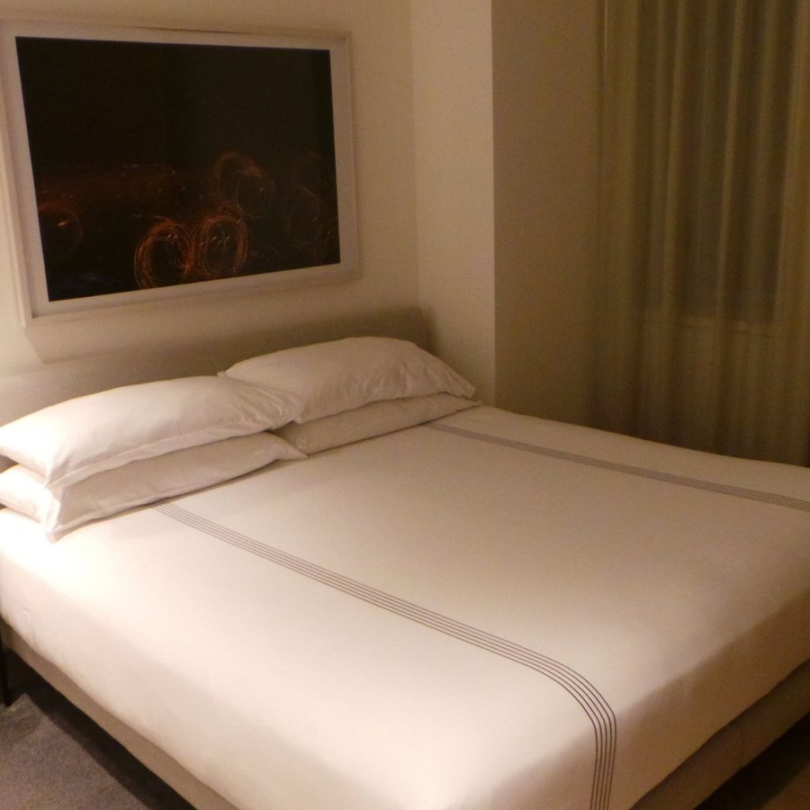 AKA Wall Street New York City New York — Guest room