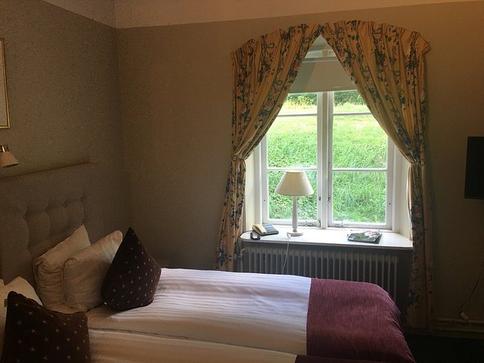 Akeshofs Slott — Guest room