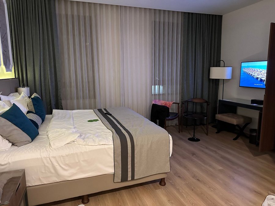 Akka Hotels Suites Istanbul — Guest room