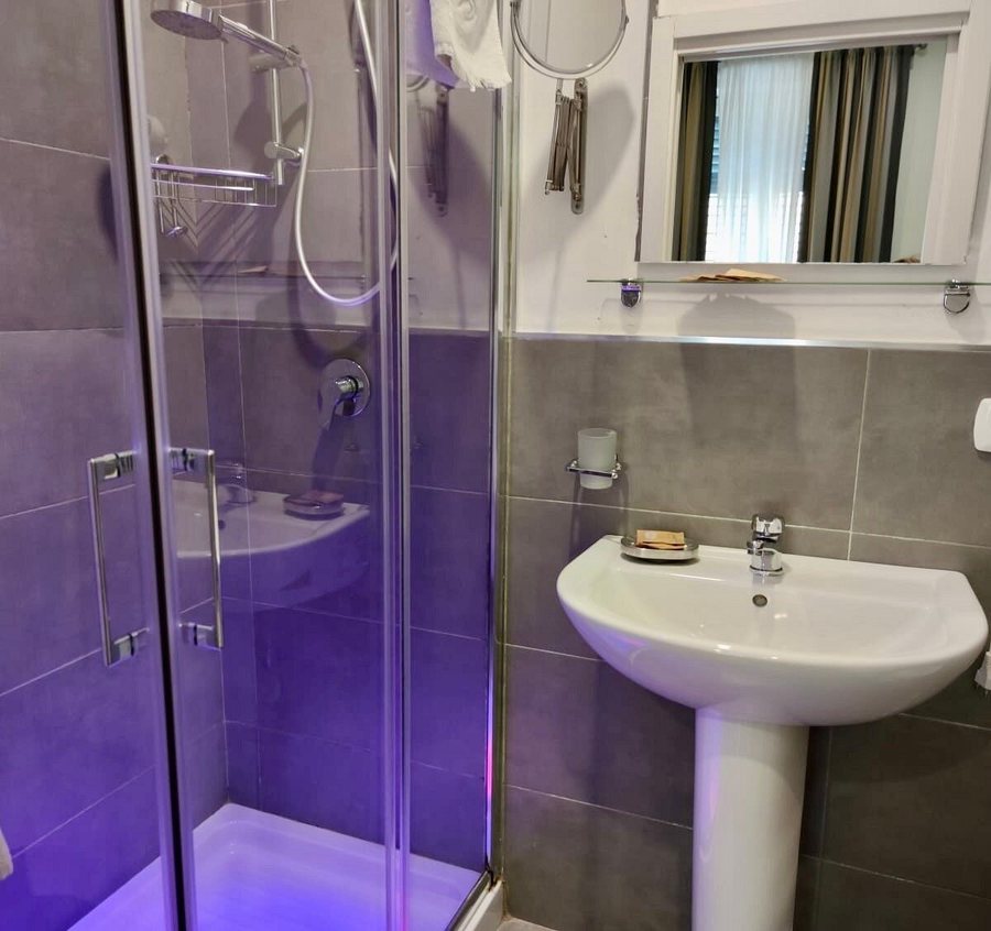 Al Piazza Marina B B — Bathroom