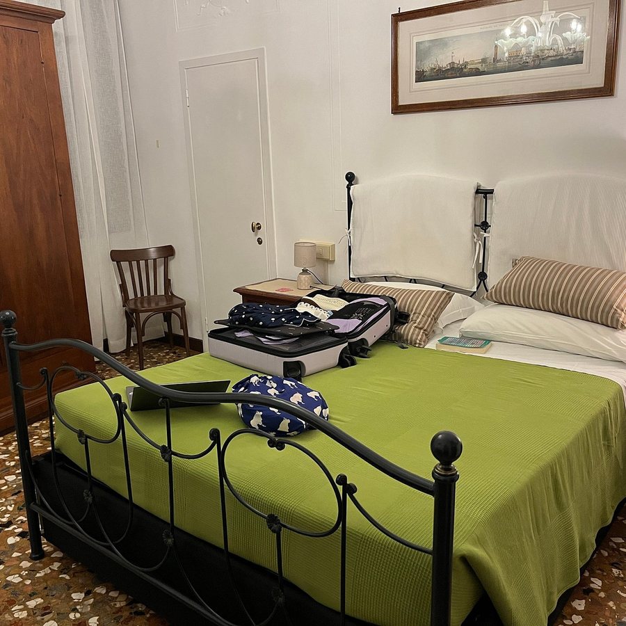 Al Teatro Bed Breakfast — Guest room