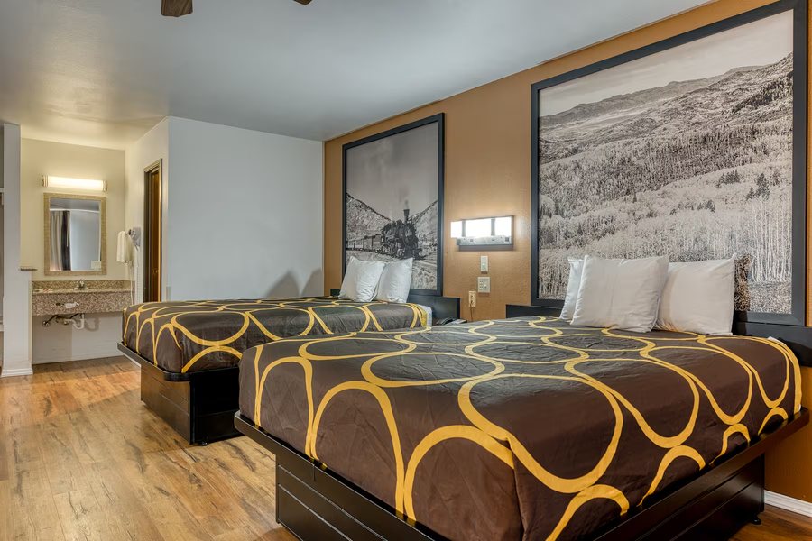 Alamosa KOA — Guest room