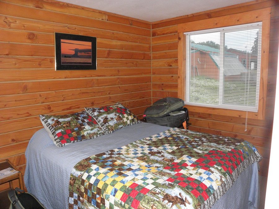 Alaska Adventure Cabins — Guest room