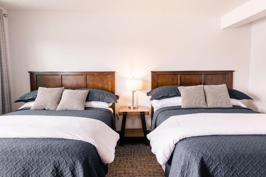 Alaska Frontier Inn — Guest room