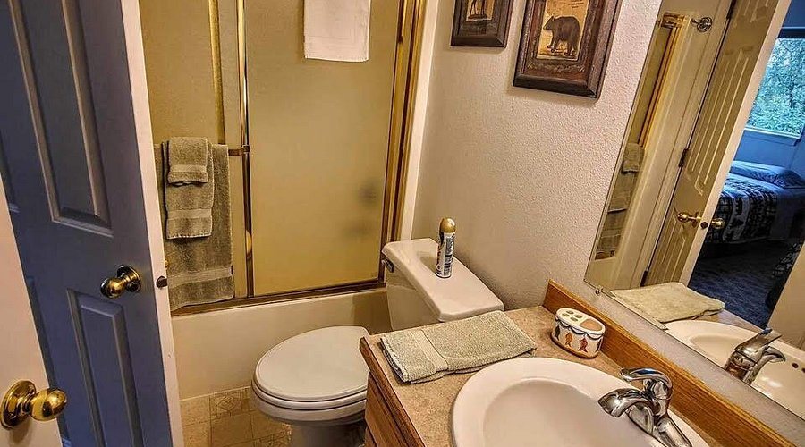 Alaska Kenai Adventures — Bathroom