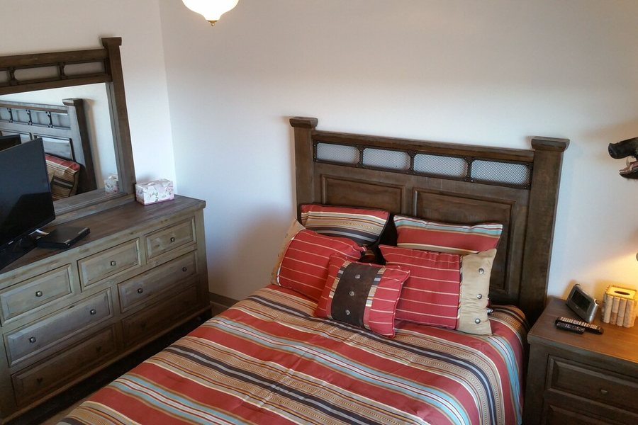 Alaska s Gold Creek Lodge — Guest room