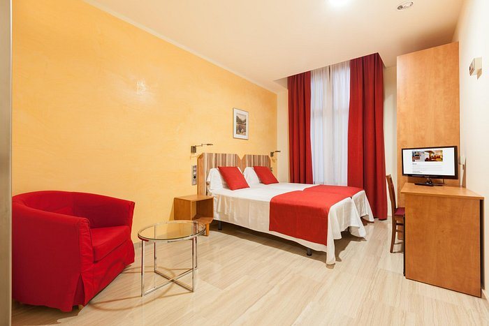 Alba Hotel 3 Barcelona Catalonia — Guest room