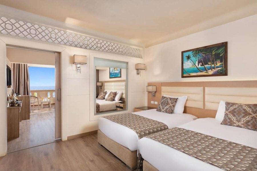 Albatros Citadel Sahl Hashsih Families Couples Only — Guest room