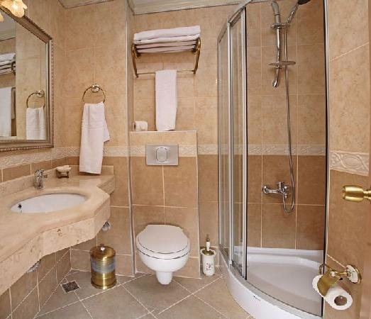 Albatros Premier Hotel Istanbul — Bathroom