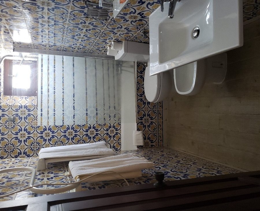 Albergaria Senhora Do Monte — Bathroom