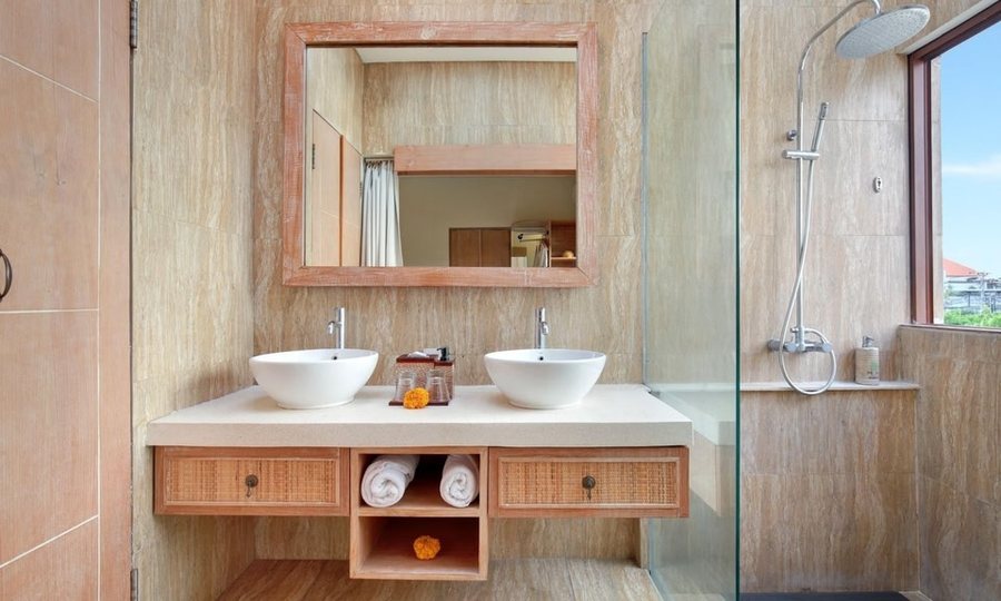 Aleva Villa Seminyak By Ini Vie Hospitality — Bathroom