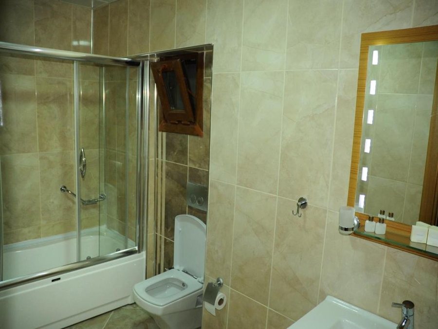 Alfa Hotel Istanbul — Bathroom