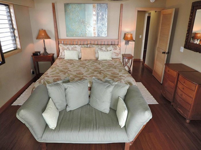Alihi Lani Poipu Beach Oceanfront Condominiums — Guest room