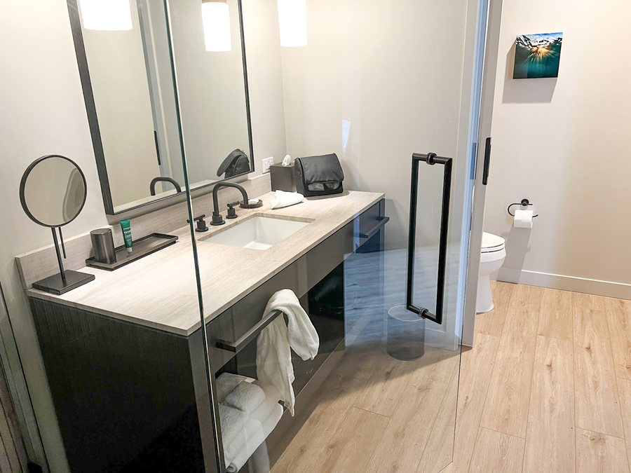 Alila Marea Beach Resort Encinitas — Bathroom