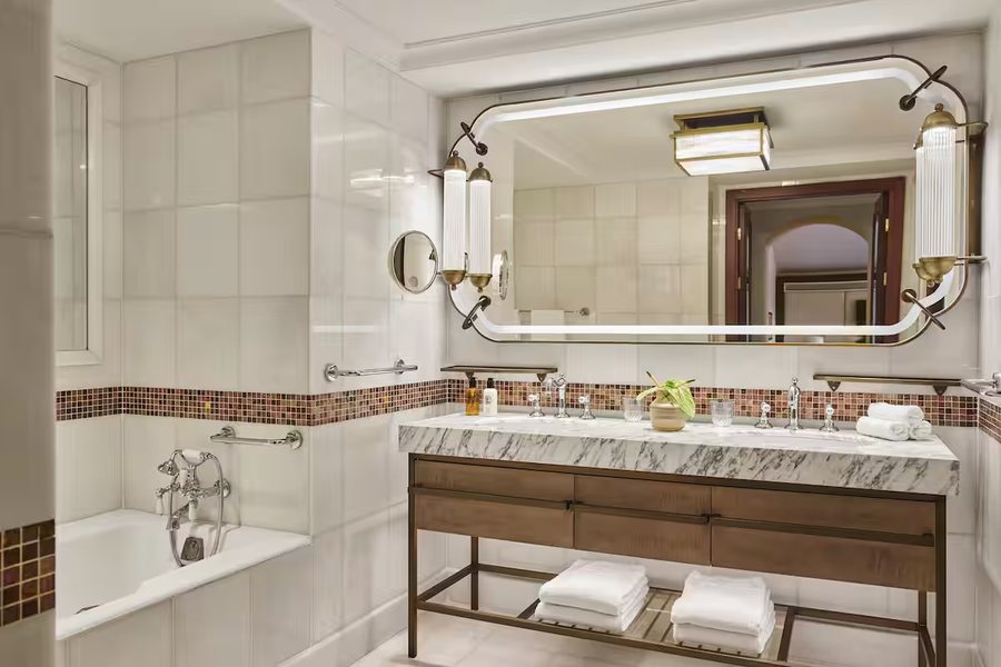 All Seasons Hotel Istanbul — Bathroom