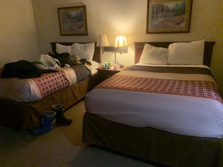 All Towne Suites — Guest room