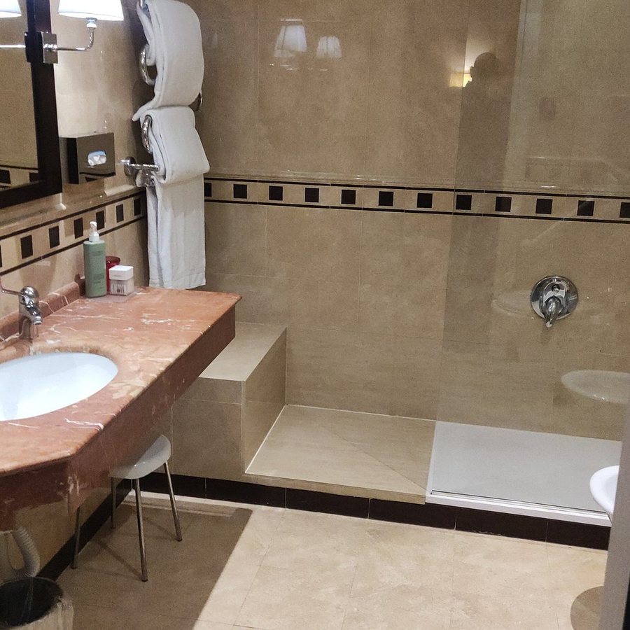 Allegroitalia San Gallo Firenze — Bathroom
