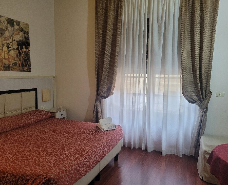 Alloro B B — Guest room