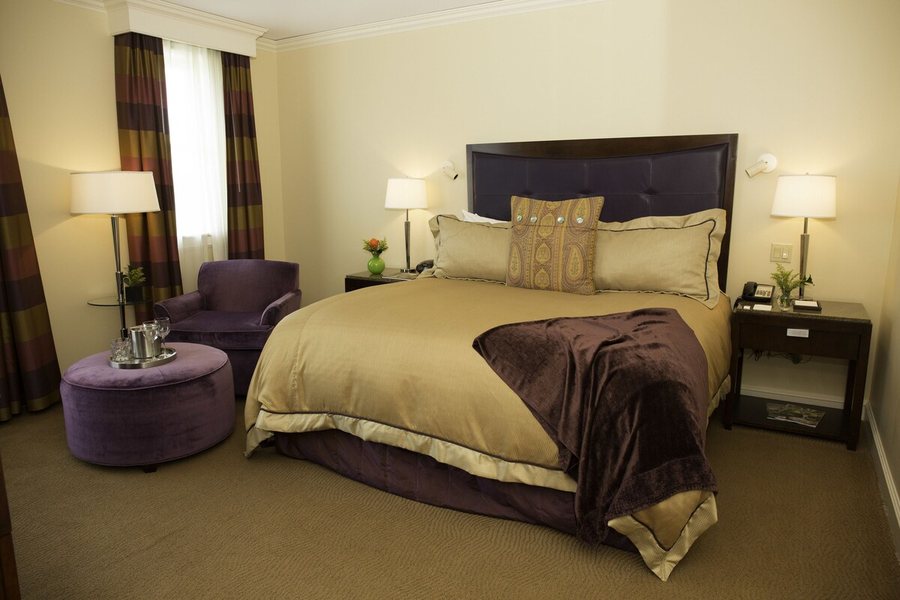 Alluvian Hotel — Guest room