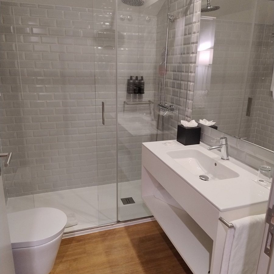Almadina Smart Luxury — Bathroom