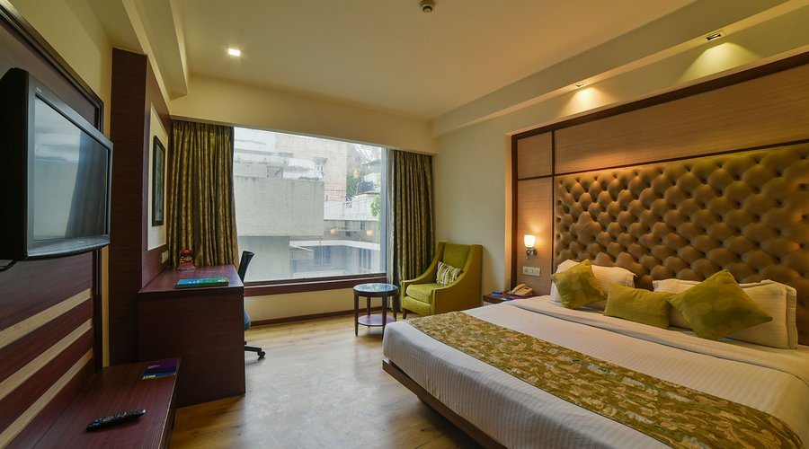 Almondz Hotel — Guest room