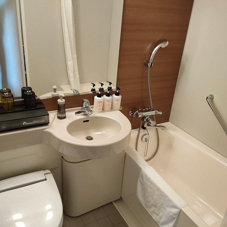 Almont Hotel Kyoto — Bathroom